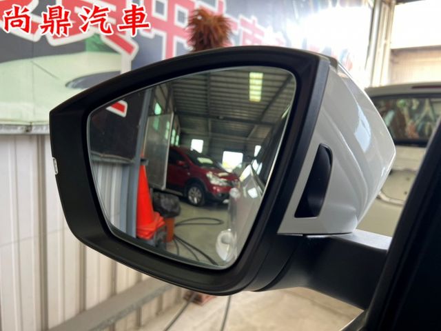 2021型 小改款 4x4尊榮款 七人座 原鈑件 全景天 電尾門 ACC跟車 盲點 環景 CARPLAY 可貸款  第8張相片