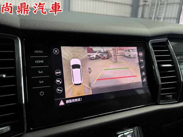 2021型 小改款 4x4尊榮款 七人座 原鈑件 全景天 電尾門 ACC跟車 盲點 環景 CARPLAY 可貸款  第14張相片