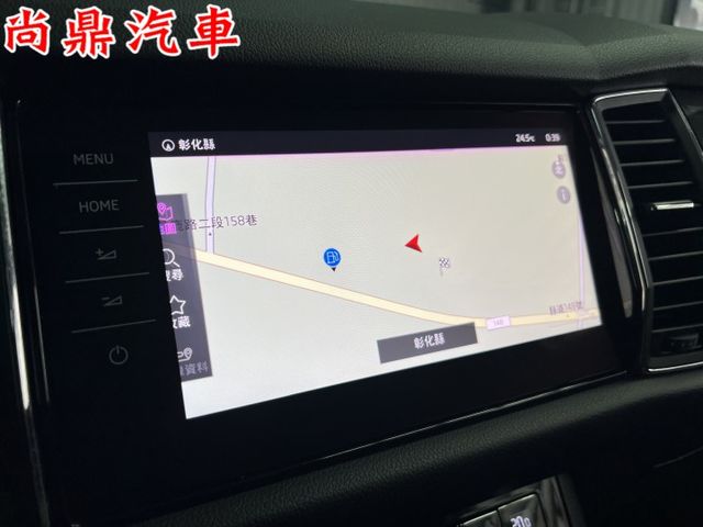 2021型 小改款 4x4尊榮款 七人座 原鈑件 全景天 電尾門 ACC跟車 盲點 環景 CARPLAY 可貸款  第15張相片
