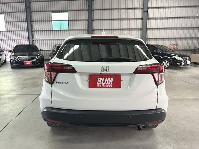 S版 免鑰匙 定速 換檔撥片 倒車影像 LED頭燈 恆溫空調 藍芽 駕駛模式 行車紀錄器  第3張相片