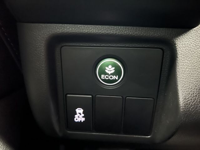 S版 免鑰匙 定速 換檔撥片 倒車影像 LED頭燈 恆溫空調 藍芽 駕駛模式 行車紀錄器  第9張相片