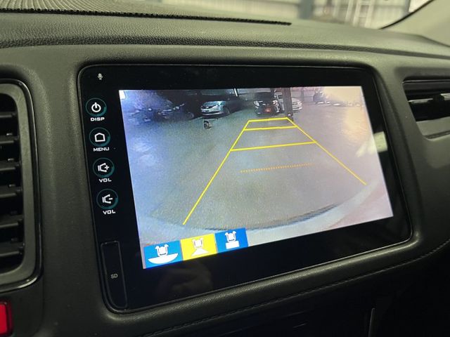 S版 免鑰匙 定速 換檔撥片 倒車影像 LED頭燈 恆溫空調 藍芽 駕駛模式 行車紀錄器  第13張相片