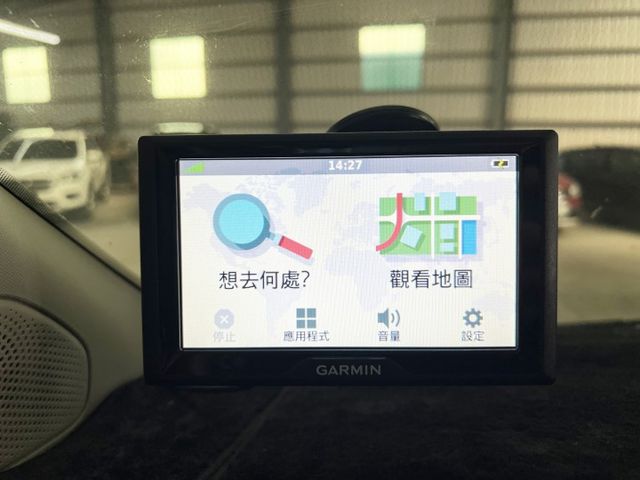 尊爵8人座 旅行家 里程僅跑2萬 原鈑件 ACC跟車 車道偏離 盲點偵測 倒車影像 前後行車紀錄器 可參考車貸  第12張相片