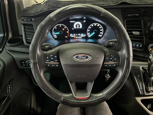 尊爵8人座 旅行家 里程僅跑2萬 原鈑件 ACC跟車 車道偏離 盲點偵測 倒車影像 前後行車紀錄器 可參考車貸  第14張相片