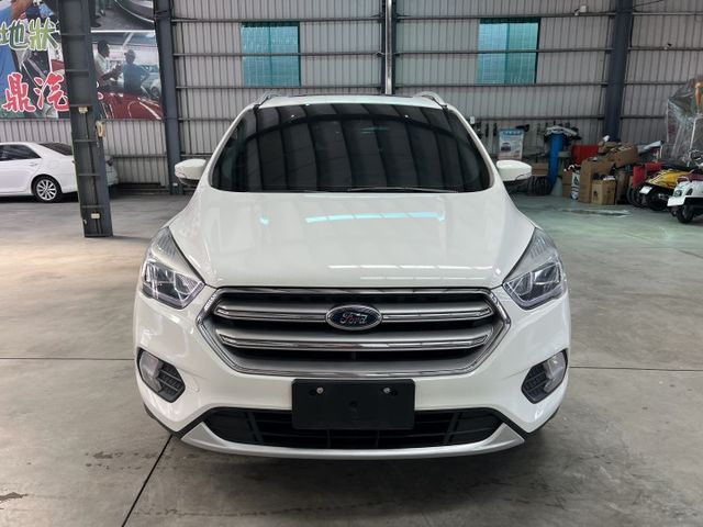 一手車 全車原鈑件 時尚經典款 腳踢尾門 全景天 定速 盲點 免鑰匙 倒車影像 藍芽 後座充電  第6張相片