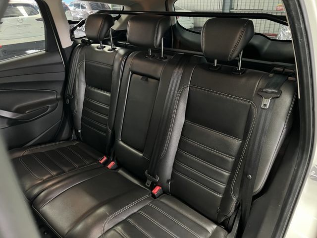 一手車 全車原鈑件 時尚經典款 腳踢尾門 全景天 定速 盲點 免鑰匙 倒車影像 藍芽 後座充電  第15張相片