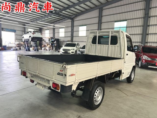 自排 A210加長款 里程僅跑1.6萬 有盲點、定速、藍芽、行車紀錄器 賺錢小貨車 可參考車貸 歡迎賞車  第4張相片