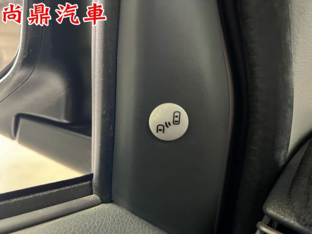 自排 A210加長款 里程僅跑1.6萬 有盲點、定速、藍芽、行車紀錄器 賺錢小貨車 可參考車貸 歡迎賞車  第11張相片