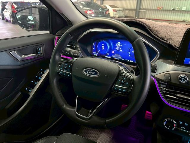 新入庫整備中 Active任性版 里程僅跑4.7萬 全車原鈑件 車室氣氛燈 360環景 盲點 B&O音響 CarPlay  第7張相片