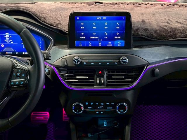 新入庫整備中 Active任性版 里程僅跑4.7萬 全車原鈑件 車室氣氛燈 360環景 盲點 B&O音響 CarPlay  第8張相片