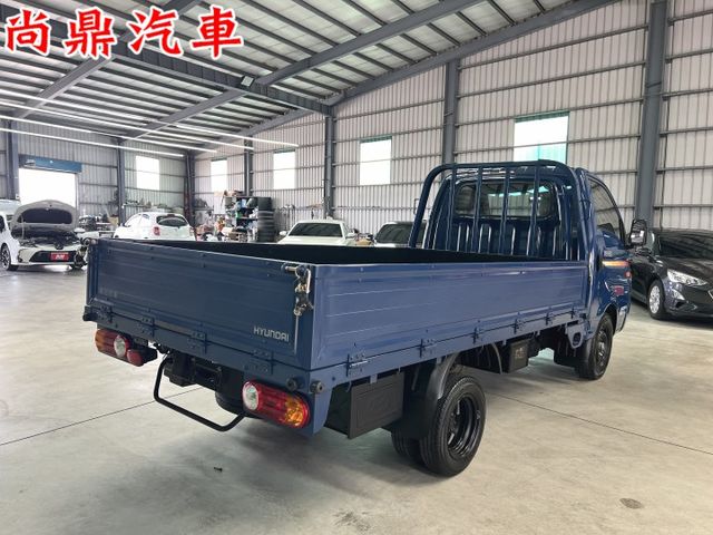 自排 全車原鈑件 實車實價 無事故 無泡水 倒車影像 可參考分期貸款 歡迎預約賞車  第4張相片