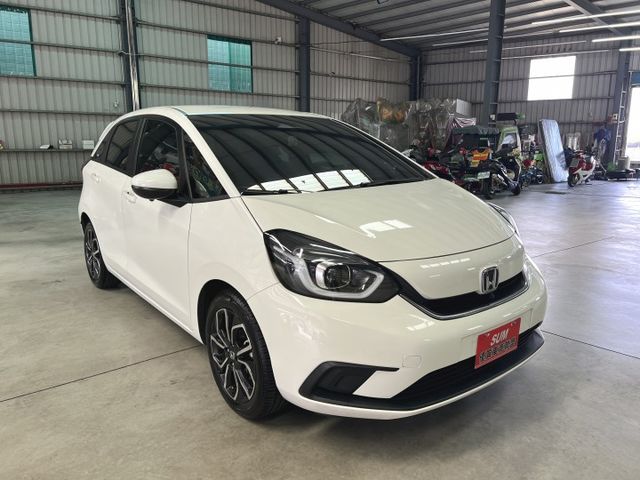 e:HEV 油電款 2023型 里程僅跑5.9萬 360環景 ACC跟車 車道偏離 盲點 數位儀表  無線CARPLAY  第6張相片