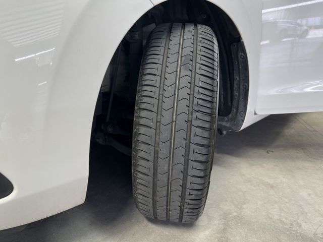 e:HEV 油電款 2023型 里程僅跑5.9萬 360環景 ACC跟車 車道偏離 盲點 數位儀表  無線CARPLAY  第8張相片