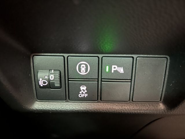 e:HEV 油電款 2023型 里程僅跑5.9萬 360環景 ACC跟車 車道偏離 盲點 數位儀表  無線CARPLAY  第11張相片