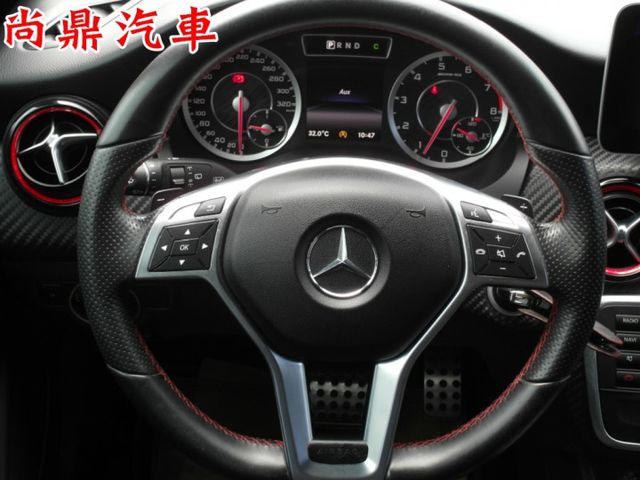 AMG A45 4WD 360HP 雙電動記憶座椅 全景天窗 衛星導航 10安 AMG紅色卡鉗 可配合貸款 歡迎賞車  第13張相片