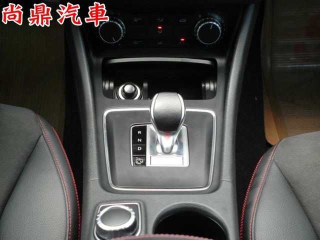 AMG A45 4WD 360HP 雙電動記憶座椅 全景天窗 衛星導航 10安 AMG紅色卡鉗 可配合貸款 歡迎賞車  第16張相片