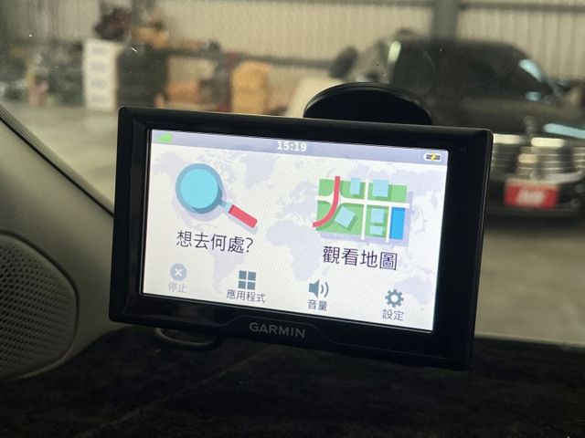尊爵8人座 旅行家 里程僅跑2萬 原鈑件 ACC跟車 車道偏離 盲點偵測 倒車影像 前後行車紀錄器 可參考車貸  第12張相片