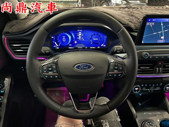 Active任性版 里程僅跑4.7萬 全車原鈑件 加裝車室氣氛燈 360環景 盲點 B&O音響 CarPlay 電動座椅  第15張相片