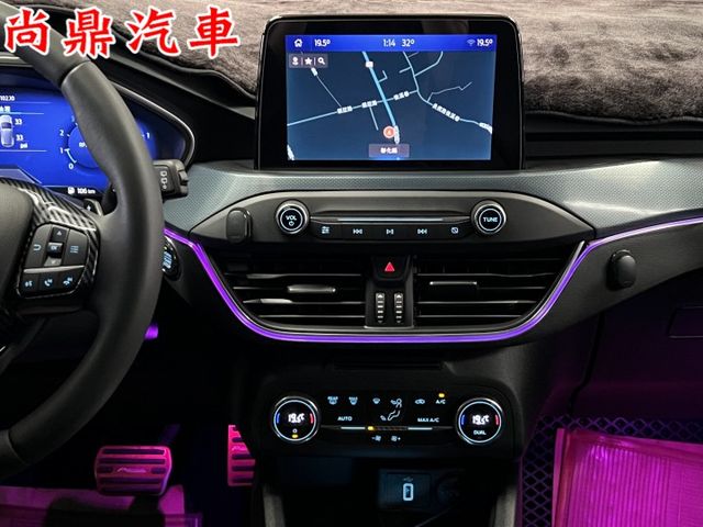 Active任性版 里程僅跑4.7萬 全車原鈑件 加裝車室氣氛燈 360環景 盲點 B&O音響 CarPlay 電動座椅  第16張相片
