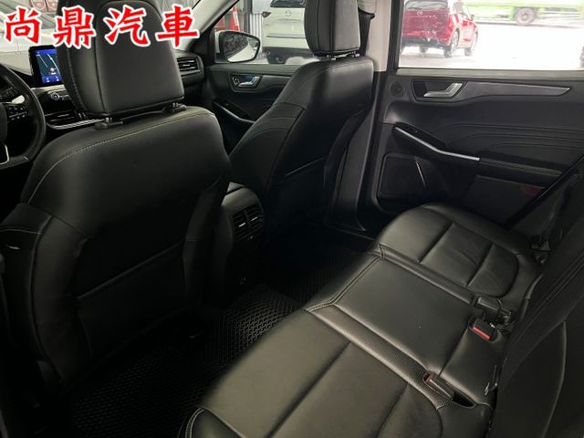 旗艦X版 360環景 全景天窗 電尾門 免鑰匙 盲點 電動座椅 導航 CARPLAY 可全額貸款 實車實價  第19張相片