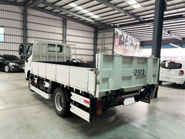 HINO 300 自排 自排 自排 里程僅跑3萬 雙芯升降尾門 全車行車紀錄器 免頭款 可全額貸款  第2張相片