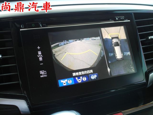 原鈑件 里程跑5.9萬 APEX版 七人座 雙電動滑門 ACC跟車 車道偏離 盲點 免鑰匙 360環景 前後車距  第17張相片