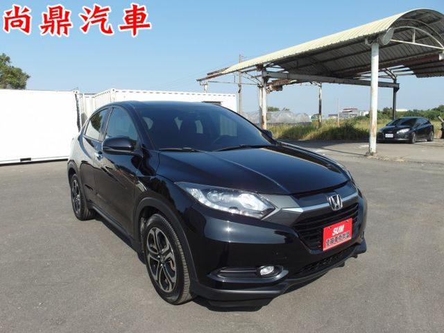 S版 全車原鈑件 實車實價 車內氣氛超棒 免鑰匙 定速 藍芽 換檔撥片 倒車雷達 倒車影像 前後行車紀錄器 歡迎來店賞車  第6張相片