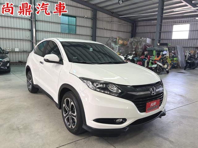 S版 免鑰匙 定速 換檔撥片 倒車影像 LED頭燈 恆溫空調 藍芽 駕駛模式 行車紀錄器  第6張相片