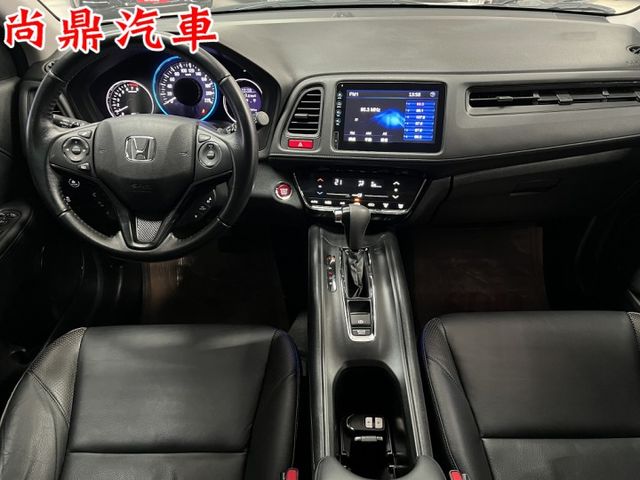 S版 免鑰匙 定速 換檔撥片 倒車影像 LED頭燈 恆溫空調 藍芽 駕駛模式 行車紀錄器  第11張相片