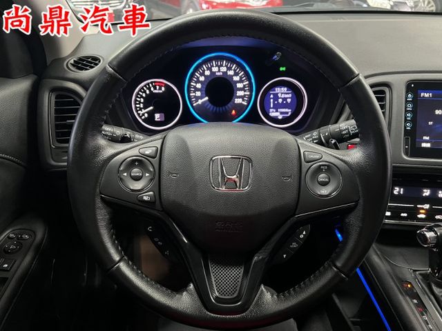 S版 免鑰匙 定速 換檔撥片 倒車影像 LED頭燈 恆溫空調 藍芽 駕駛模式 行車紀錄器  第12張相片