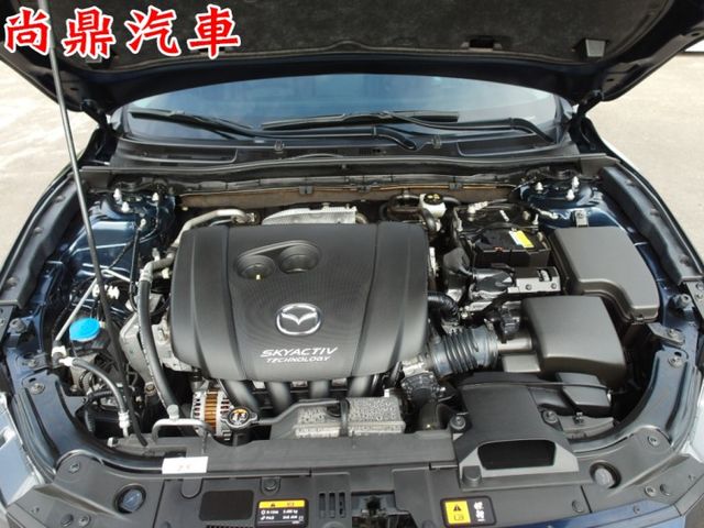 里程保證 實車實價 原鈑件 免KEY 盲點 胎壓 魚眼頭燈 前後行車紀錄器 雙恆溫 定速 倒車影像 可參考貸款 歡迎賞車  第9張相片