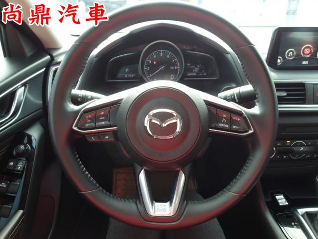 里程保證 實車實價 原鈑件 免KEY 盲點 胎壓 魚眼頭燈 前後行車紀錄器 雙恆溫 定速 倒車影像 可參考貸款 歡迎賞車  第14張相片