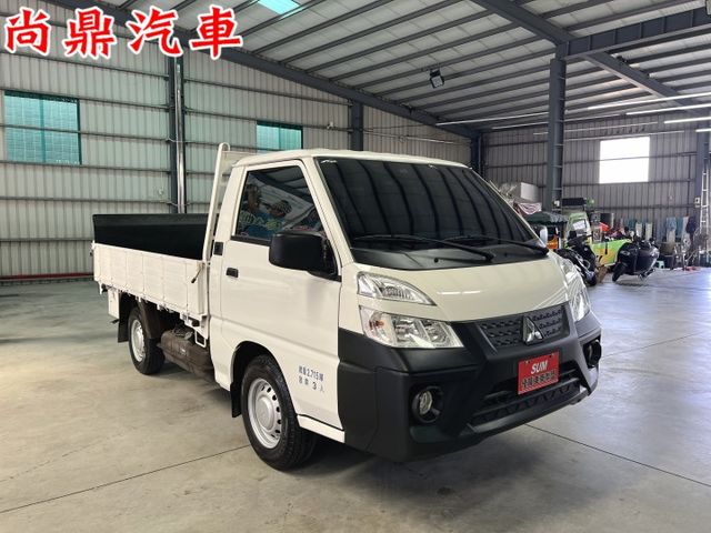 2024型 里程僅跑2萬 全車原鈑件 升降尾門 倒車影像 行車紀錄器 賺錢車 車子漂亮 歡迎賞車  第6張相片
