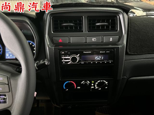 自排 A210加長款 里程僅跑1.6萬 有盲點、定速、藍芽、行車紀錄器 賺錢小貨車 可參考車貸 歡迎賞車  第15張相片