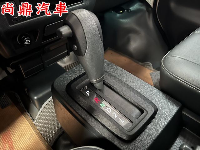 自排 A210加長款 里程僅跑1.6萬 有盲點、定速、藍芽、行車紀錄器 賺錢小貨車 可參考車貸 歡迎賞車  第17張相片