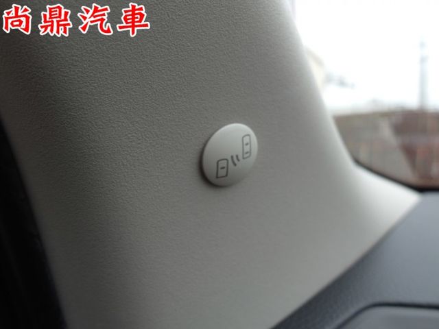 旗艦版 里程僅跑3.5萬 全車原鈑件 CarPlay 盲點 免KEY 倒車影像 定速 前後行車紀錄器 歡迎賞車  第13張相片