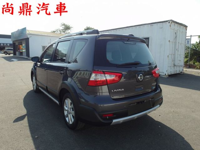 YES認證車 全車原鈑件 里程保證 無待修 實車實價 ABS 安全氣囊 倒車雷達 倒車影像 胎壓偵測 電動後視鏡  第3張相片