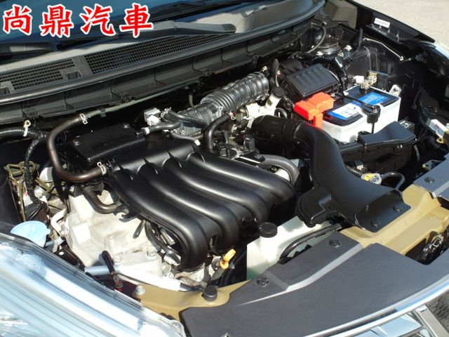 YES認證車 全車原鈑件 里程保證 無待修 實車實價 ABS 安全氣囊 倒車雷達 倒車影像 胎壓偵測 電動後視鏡  第11張相片