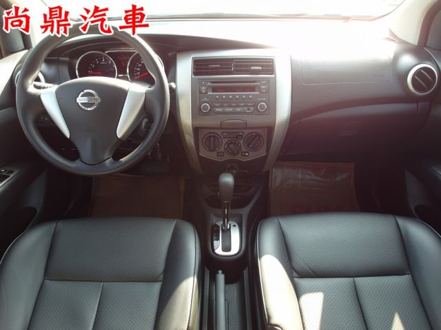 YES認證車 全車原鈑件 里程保證 無待修 實車實價 ABS 安全氣囊 倒車雷達 倒車影像 胎壓偵測 電動後視鏡  第15張相片