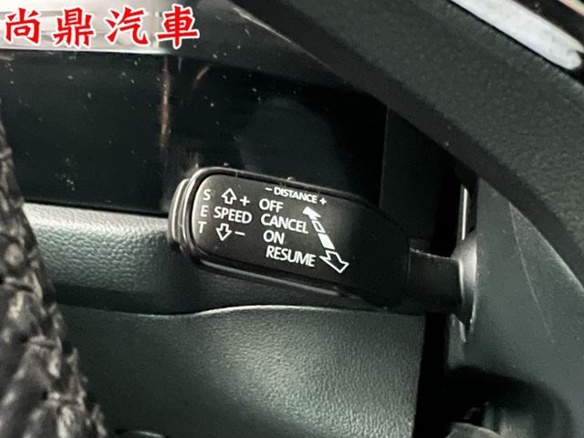 2021型 小改款 4x4尊榮款 七人座 原鈑件 全景天 電尾門 ACC跟車 盲點 環景 CARPLAY 可貸款  第12張相片
