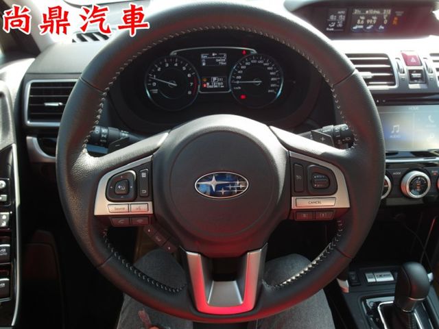 i-P版 全車原鈑件 里程僅跑9萬 免鑰匙 電尾門 盲點 定速 右側顯影 倒車影像 換檔撥片 主動轉向頭燈  第15張相片
