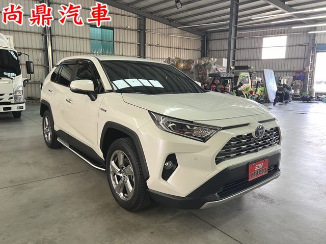 油電旗艦款 里程僅跑4.7萬 原鈑件 ACC跟車 車道偏離 360環景 盲點 導航 電尾門 電動椅 CARPLAY  第7張相片