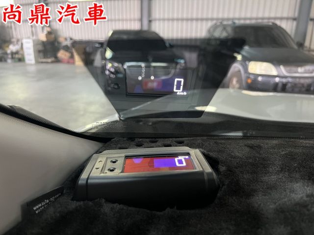 油電旗艦款 里程僅跑4.7萬 原鈑件 ACC跟車 車道偏離 360環景 盲點 導航 電尾門 電動椅 CARPLAY  第13張相片