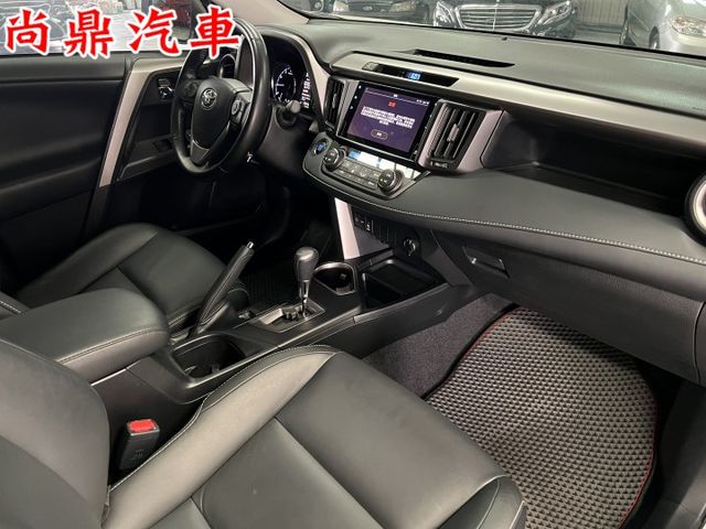 尊爵款 全車原鈑件 ACC跟車 車道偏離 免鑰匙 盲點 360環景 電動座椅 雙恆溫 歡迎來店賞車  第19張相片