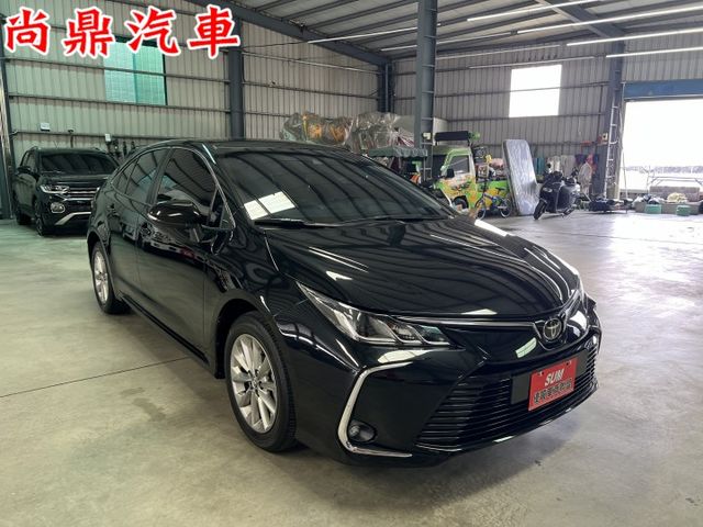 里程僅跑4萬 全車原鈑件 ACC跟車 車道偏離 倒車影像 藍芽 導航 車室氣氛優  第5張相片