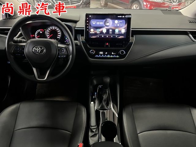 里程僅跑4萬 全車原鈑件 ACC跟車 車道偏離 倒車影像 藍芽 導航 車室氣氛優  第9張相片