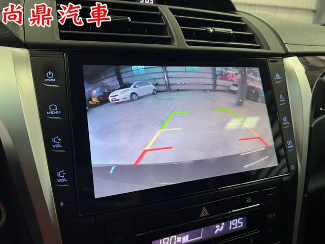頂級款 里程僅跑7萬 原鈑件 天窗 免KEY 摸門 定速 電動座椅 導航 倒車影像 數位電視 可參考車貸  第16張相片