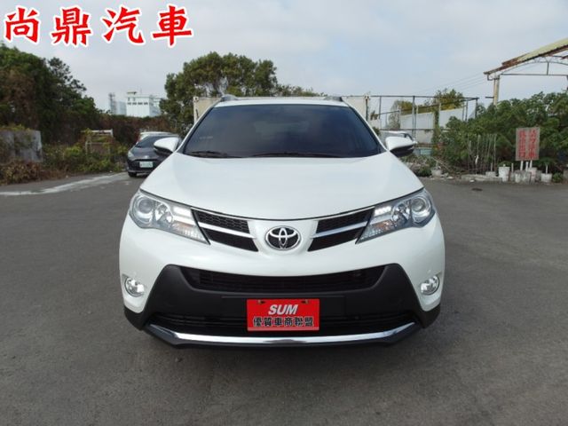 2.5L 里程僅跑8萬 天窗 定速 免KEY 電動座椅 數位電視 導航 倒車顯影 前後車距 可全額貸款 歡迎來賞車  第7張相片