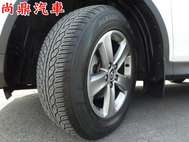 2.5L 里程僅跑8萬 天窗 定速 免KEY 電動座椅 數位電視 導航 倒車顯影 前後車距 可全額貸款 歡迎來賞車  第9張相片