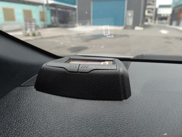 2019型《S版》原漆原鈑件 免鑰匙 定速 9安氣囊 倒車影像 導航 藍芽 後座充電孔 可貸款 歡迎賞車  第12張相片